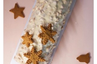 La Dégustation de la Bûche de Noël : Un Moment Convivial